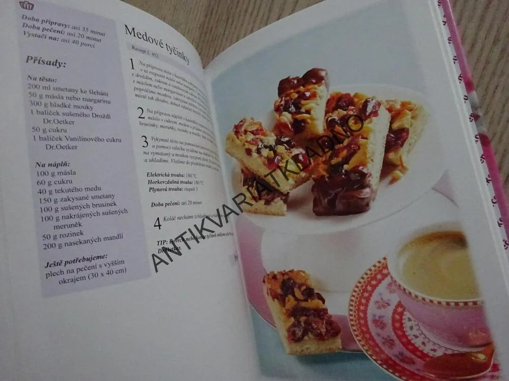 PEČEME S LÁSKOU 9., DR. OETKER, 52 LÁKAVÝCH INSPIRACÍ NA PEČENÍ NA PLECHU, **an