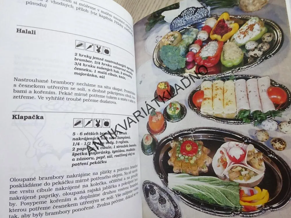 HRNÍČKOVÁ KUCHAŘKA, HUBNEME NAD PLNÝM TALÍŘEM, JAROSLAVA PECHOVÁ, **an