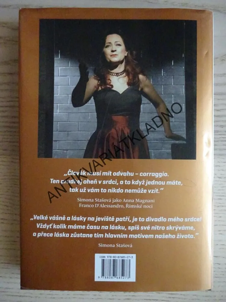 HEREČKA VELIKÝCH VÁŠNÍ, SIMONA STAŠOVÁ, **an