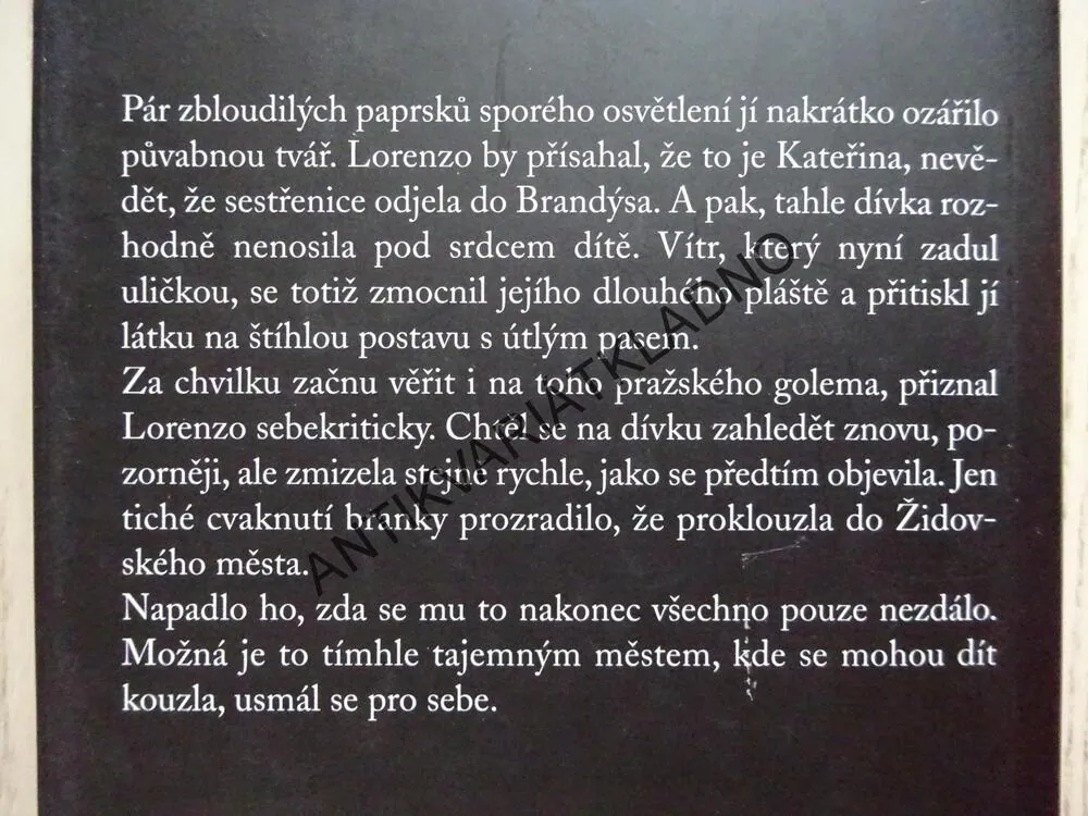 Z PAMĚTÍ CÍSAŘOVA ANTIKVÁŘE, HANA WHITTON,**an