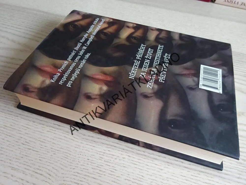 PRVNÍCH PATNÁCT ŽIVOTŮ HARRYHO AUGUSTA, CLAIRE NORTHOVÁ, **an