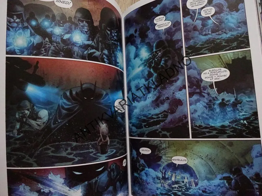 BATMAN, DETECTIVE COMICS, IKARUS, KOMIKS DC COMICS, **an