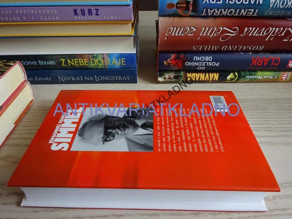 NECHTE PROSÍM KYTKY ŽÍT, JOHANNES MARIO SIMMEL, **an