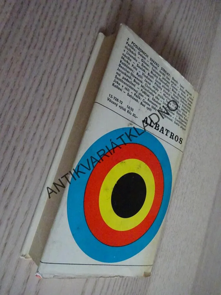 TROSEČNÍCI Z VLAŠTOVKY, ARTHUR RANSOME, **an