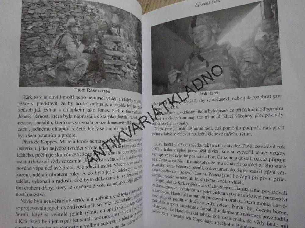 ČERVENÁ ČETA, CLINTON ROMESHA, **an