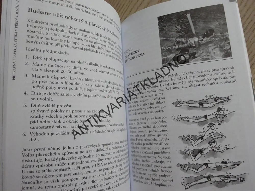 PLAVÁNÍ DĚTÍ S RODIČI, IRENA ČECHOVSKÁ, **an