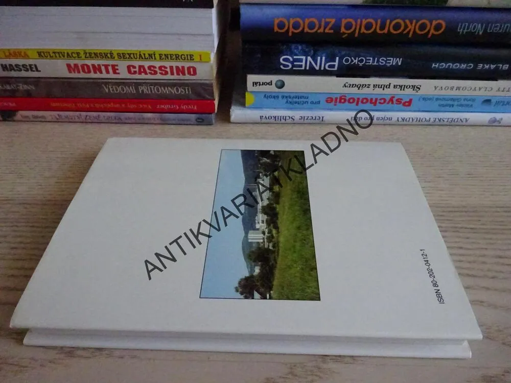 PAMĚTI BABIČKY KAVALÍROVÉ, **an