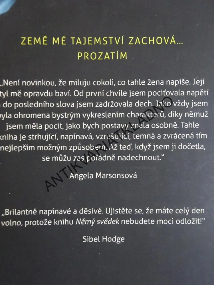 NĚMÝ SVĚDEK, CAROLINE MITCHELLOVÁ, **an