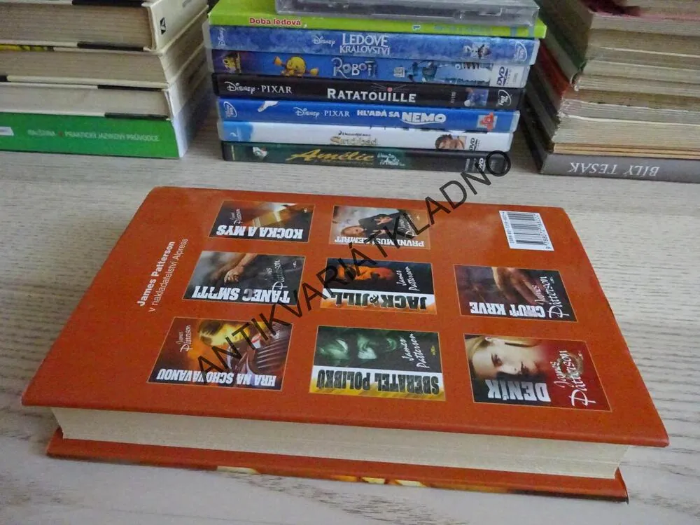 SPIRÁLA ZLOČINU, JAMES PATTERSON, **an