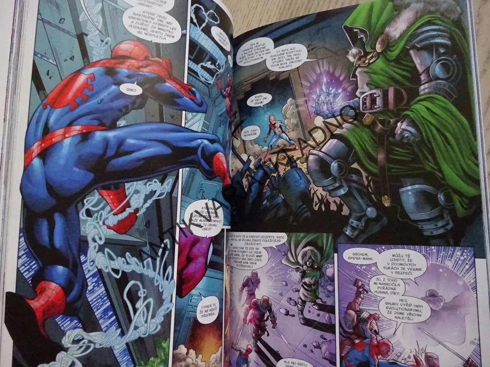 NULOVÁ VÁLKA, FORTNITE, MARVEL KOMIKS, **an