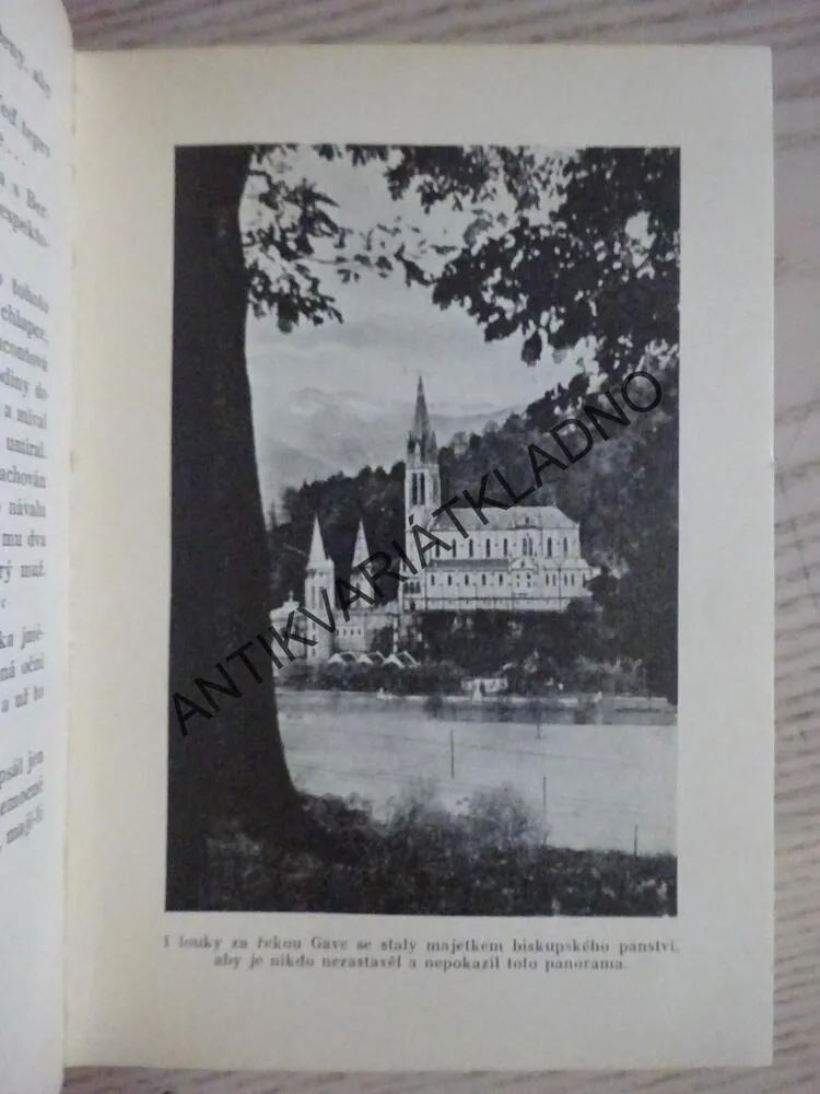 LURDSKÉ DIVADLO, K. HADRBOLEC, **an