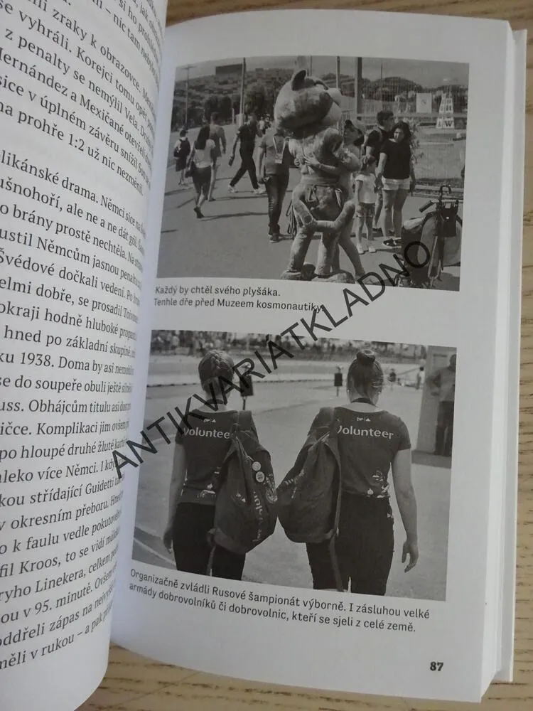 FOTBALOVÉ POZDRAVY Z RUSKA, JAROMÍR BOSÁK, **an