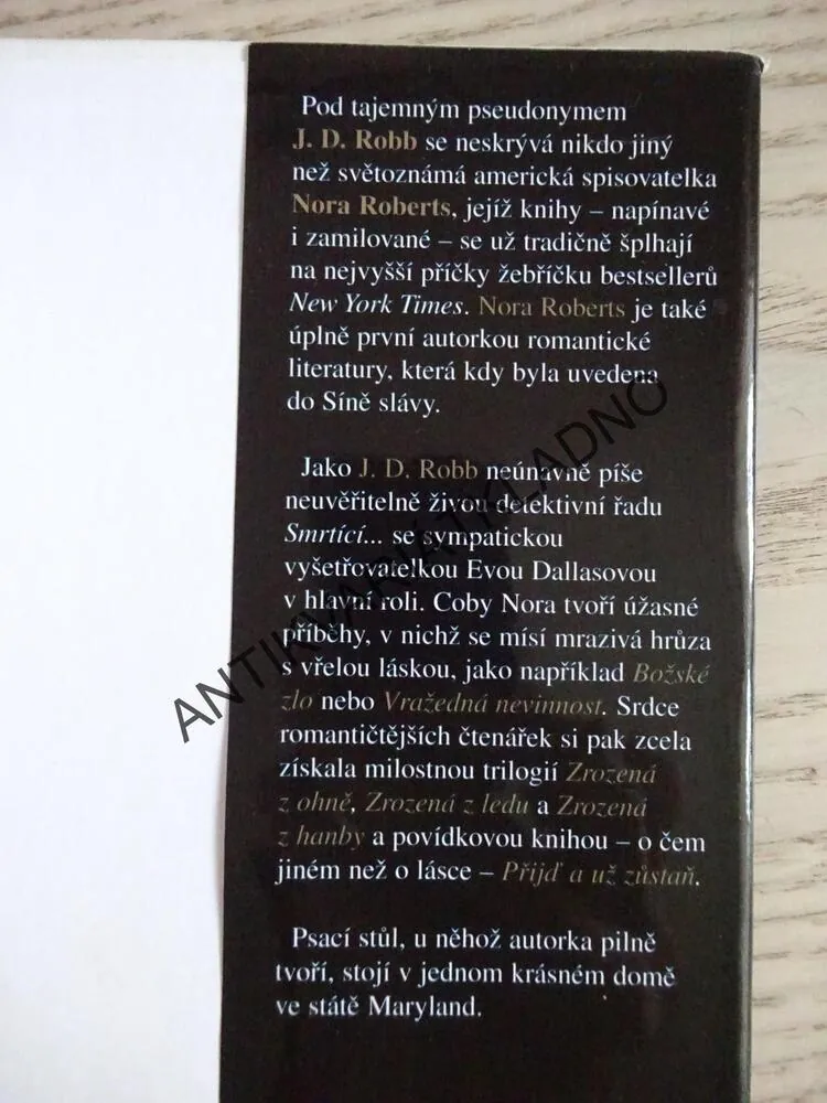 SMRTÍCÍ SPIKNUTÍ, NORA ROBERTS JAKO J. D. ROBB A DALŠÍ, **an