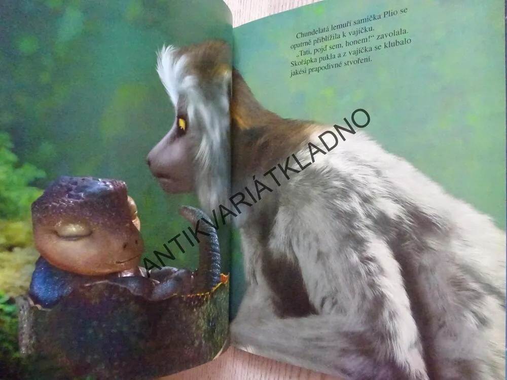 DINOSAURUS, WALT DISNEY, **an