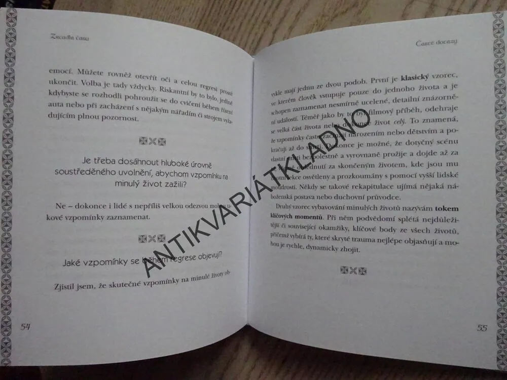 ZRCADLA ČASU, BRIAN L. WEISS, **an