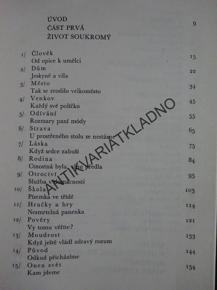 ŽIVOUCÍ MINULOST, SABATINO MOSCATI, **an