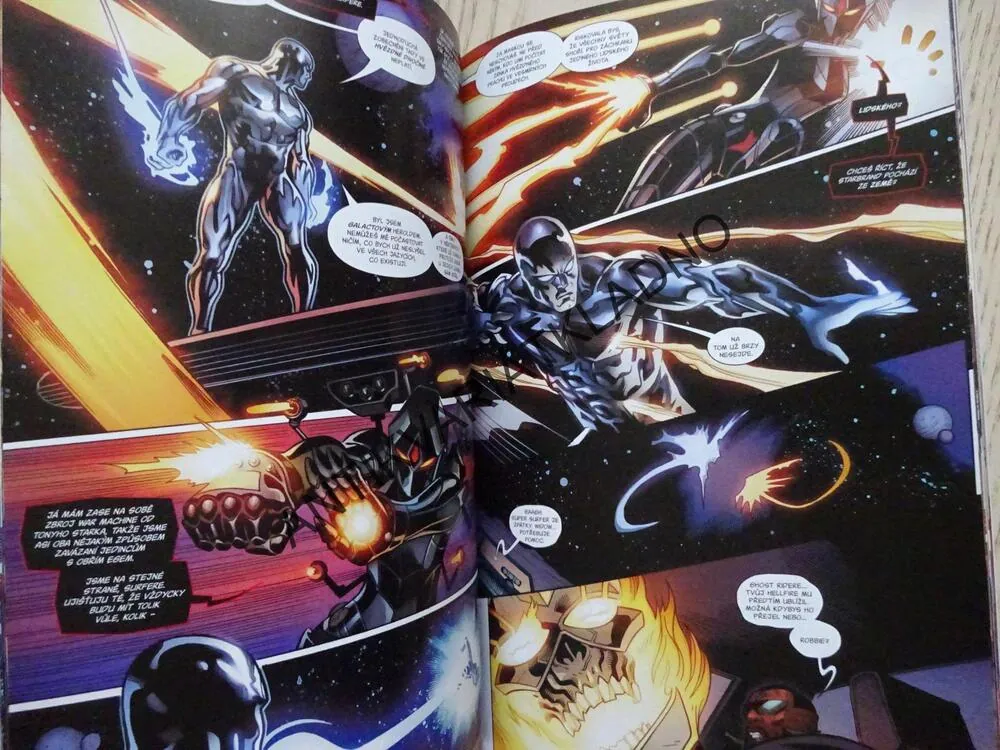 AVENGERS, ZNOVUZROZENÍ STARBRANDU, KOMIKS MARVEL, **an