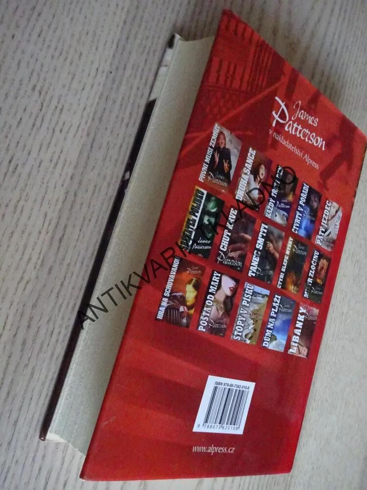 VE ZLOMKU VTEŘINY, JAMES PATTERSON, **an