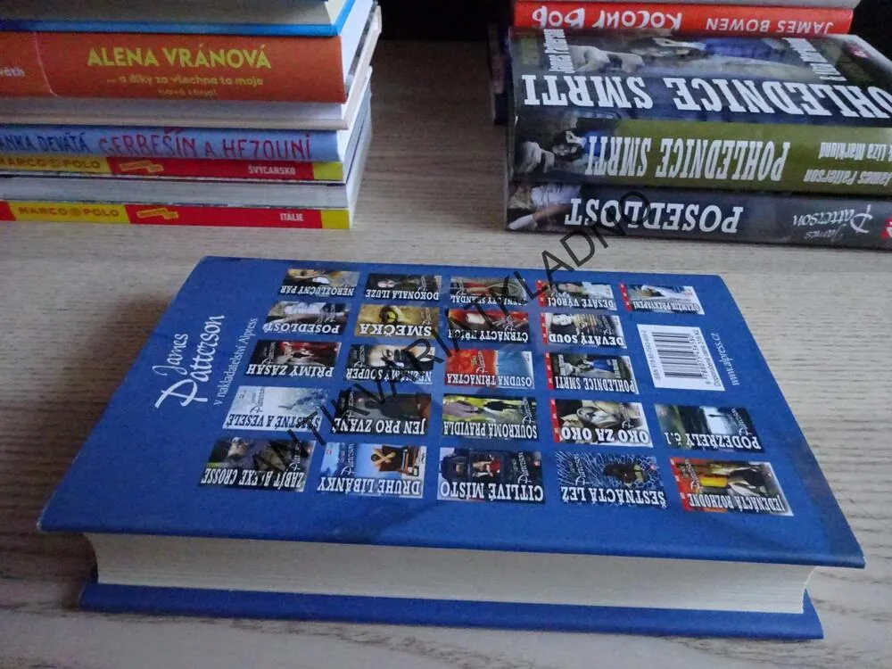 PASTÝŘ, JAMES PATTERSON, **an