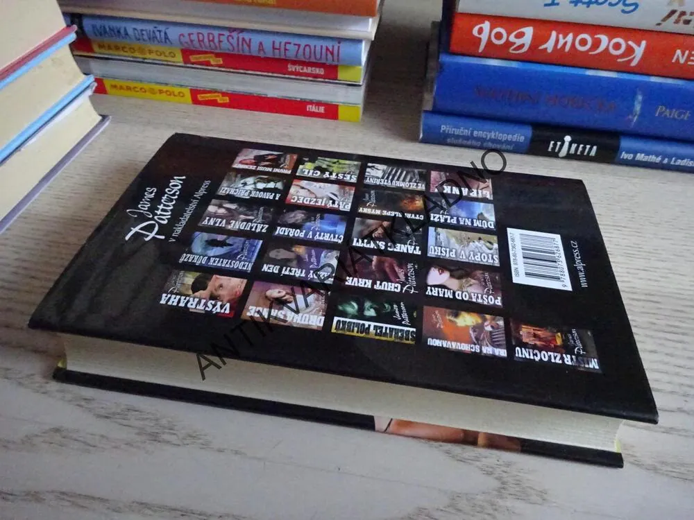 BIKINY, JAMES PATTERSON, **an