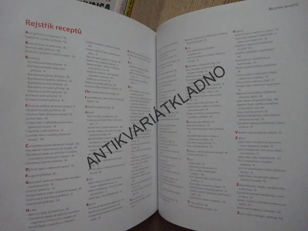 MINUTKY Z MASA, ANGELIKA ILIESOVÁ, **an