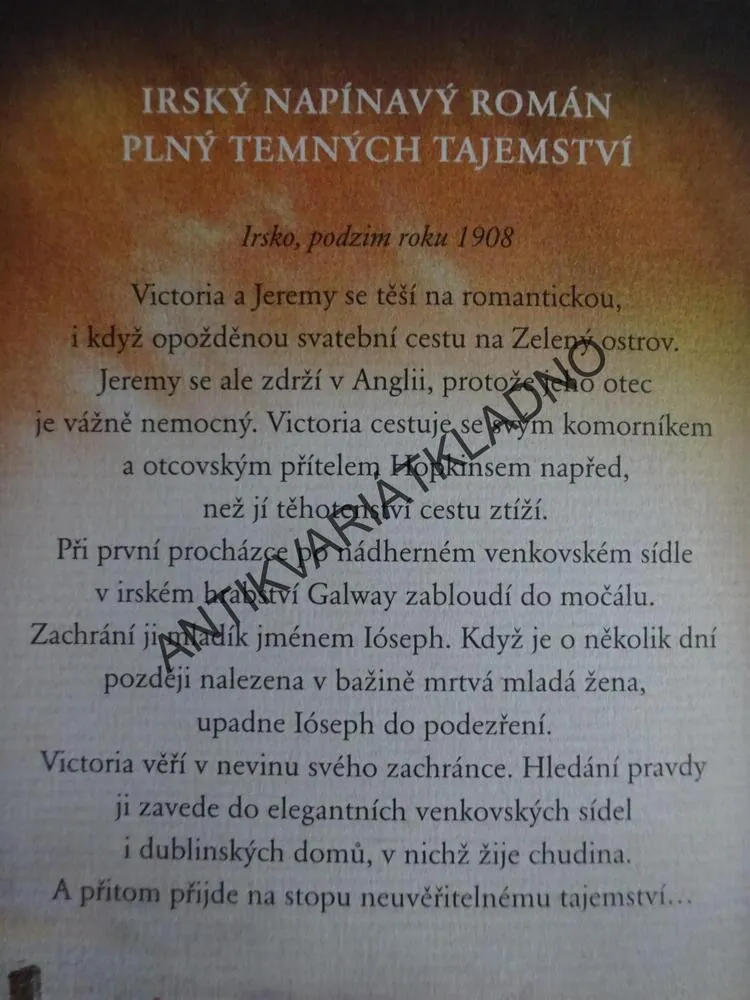 CHÝŠE V MOČÁLE, PAULINE PETERSOVÁ, **an
