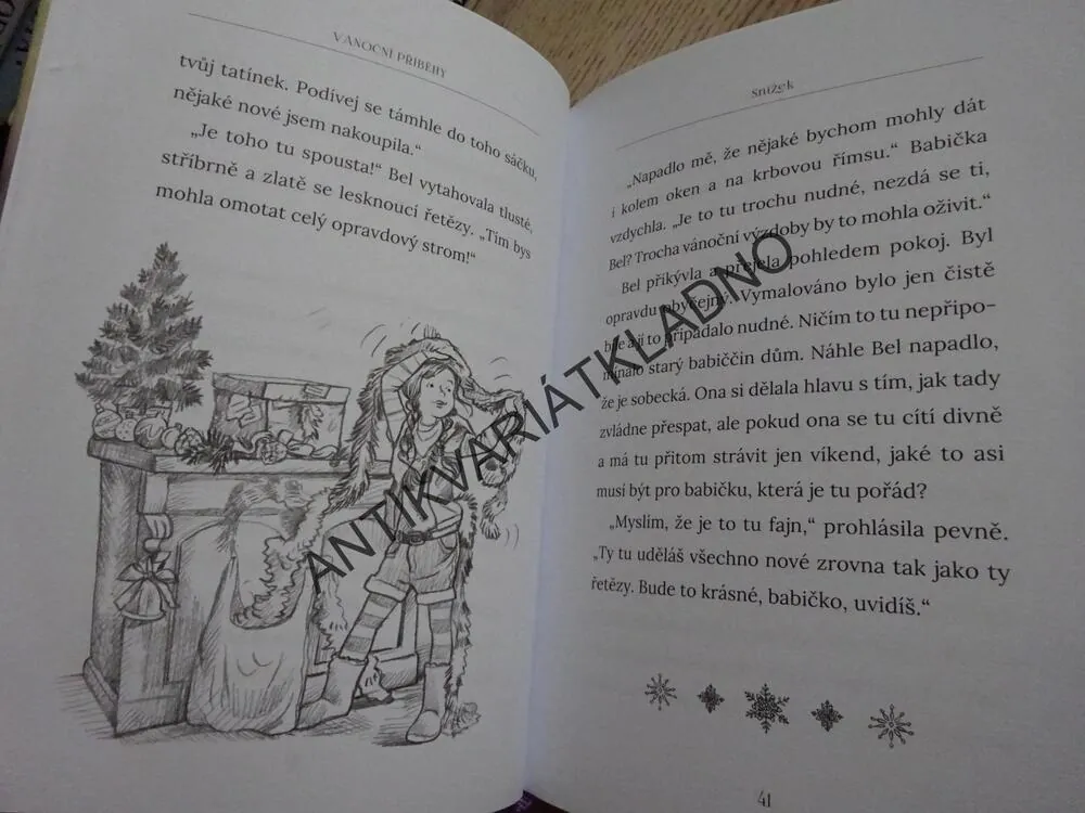SNÍŽEK, VÁNOČNÍ PŘÍBĚHY, HOLLY WEBBOVÁ, **an