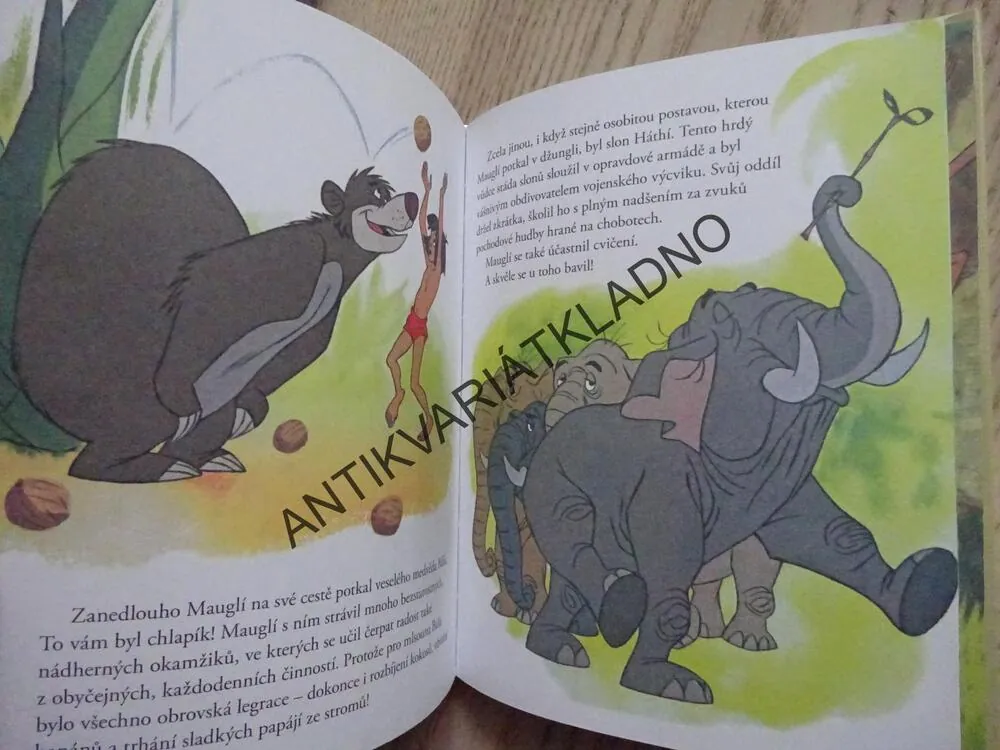 KNIHA DŽUNGLÍ, WALT DISNEY, **an