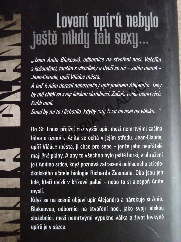 CIRKUS PROKLETÝCH, ANITA BLAKE, LAURELL K. HAMILOTONOVÁ, **an
