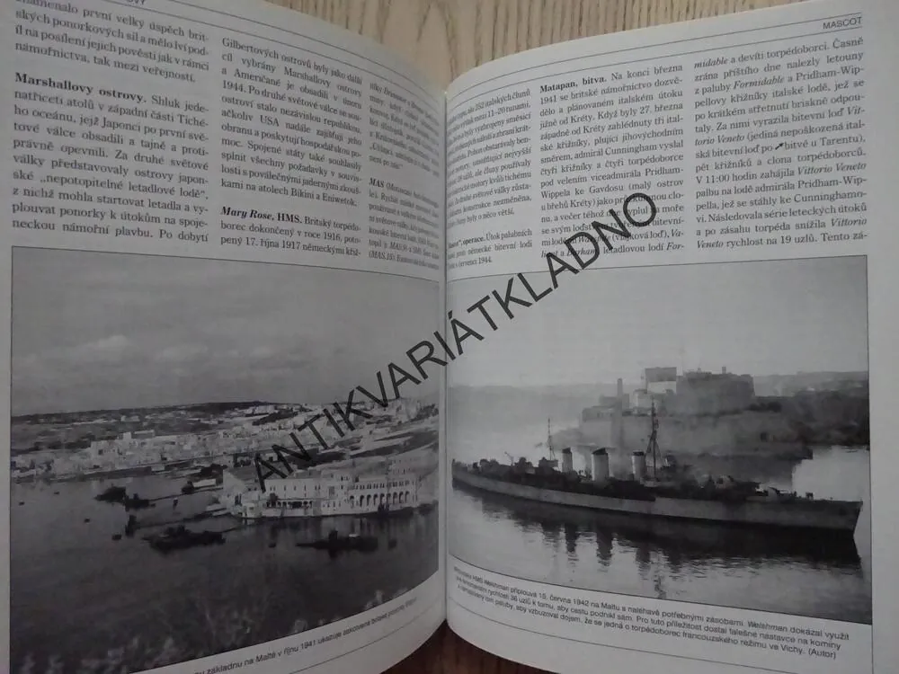 NÁMOŘNÍ VÁLKY, PAUL KEMP, **an