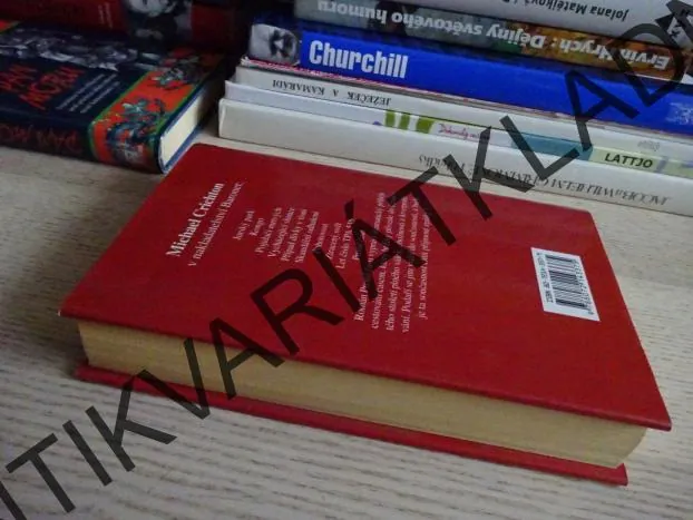 PROUD ČASU, MICHAEL CRICHTON, **an