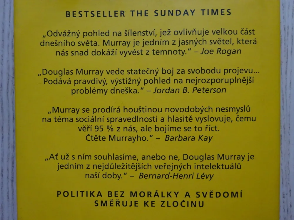 ŠÍLENSTVÍ DAVŮ, DOUGLAS MURRAY, **an