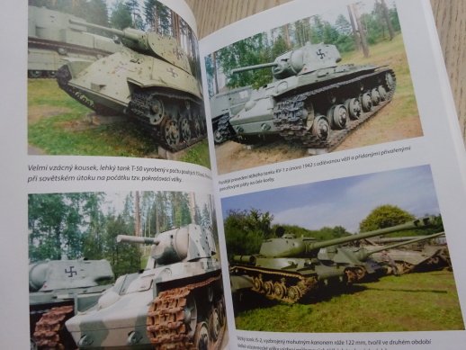 SOVĚTSKÉ TANKOVÉ IMPÉRIUM, VLADIMÍR FRANCEV, **an