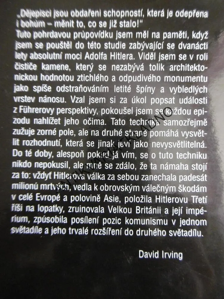 HITLEROVA VÁLKA A VÁLEČNÁ STEZKA LET 1933-45, DAVID IRVING