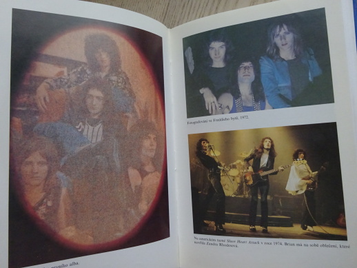 QUEEN, JAK TO ZAČALO, JACKY GUNN, JIM JENKINS, **an
