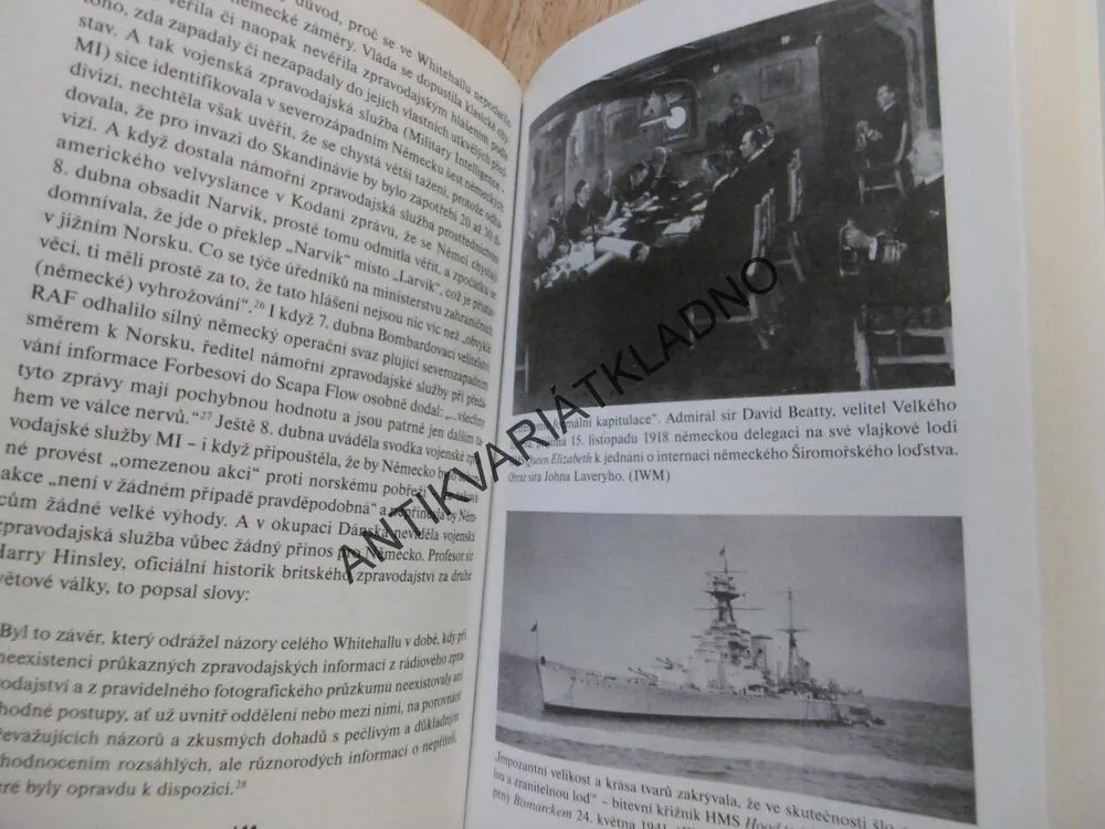 BOJUJTE S NEPŘÍTELEM ZBLÍZKA, BRITSKÉ VÁLEČNÉ NÁMOŘNICKÉ ZA 2.SV.VÁLKY, **an