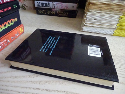 VRAŽDY NA MOLU, KEN BRUEN, **an