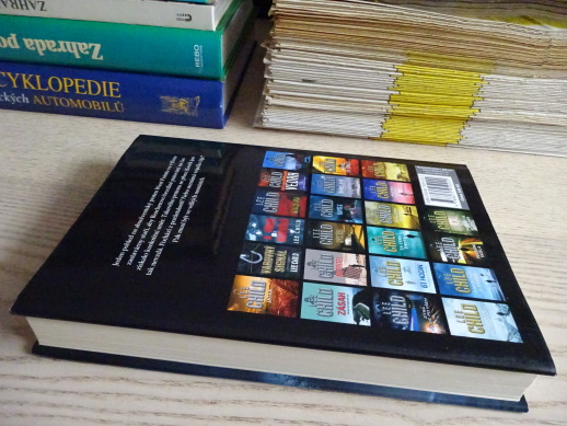 PŮLNOČNÍ LINKA, LEE CHILD, **an