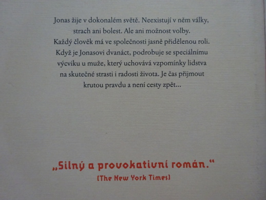 DÁRCE, LOIS LOWRYOVÁ, **an