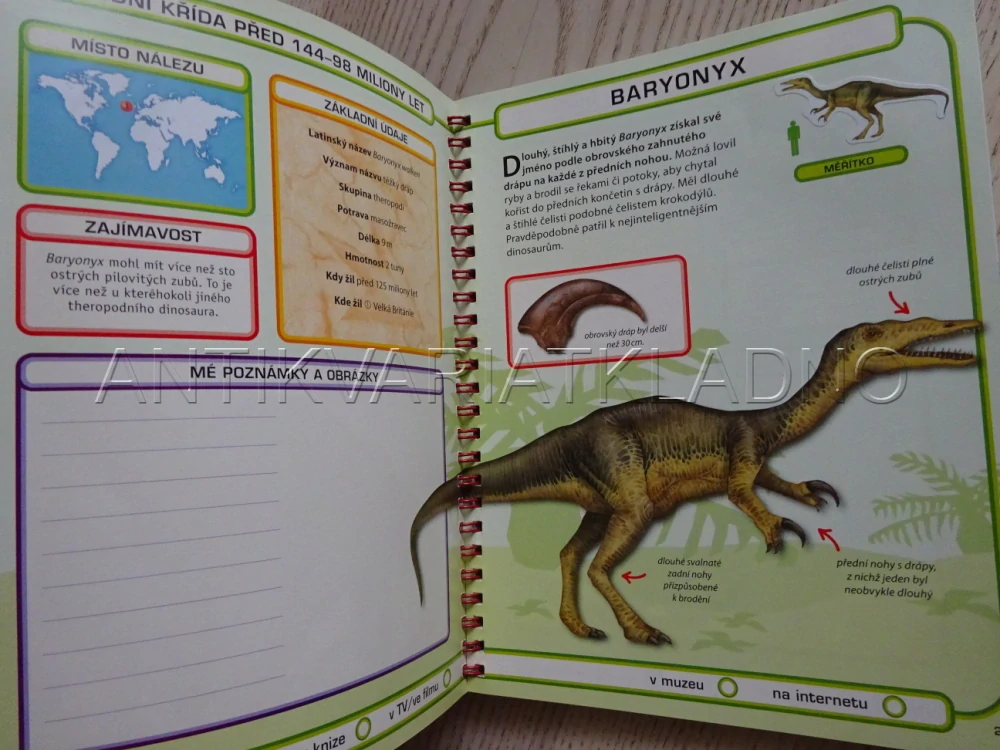 DINOSAUŘI, **an