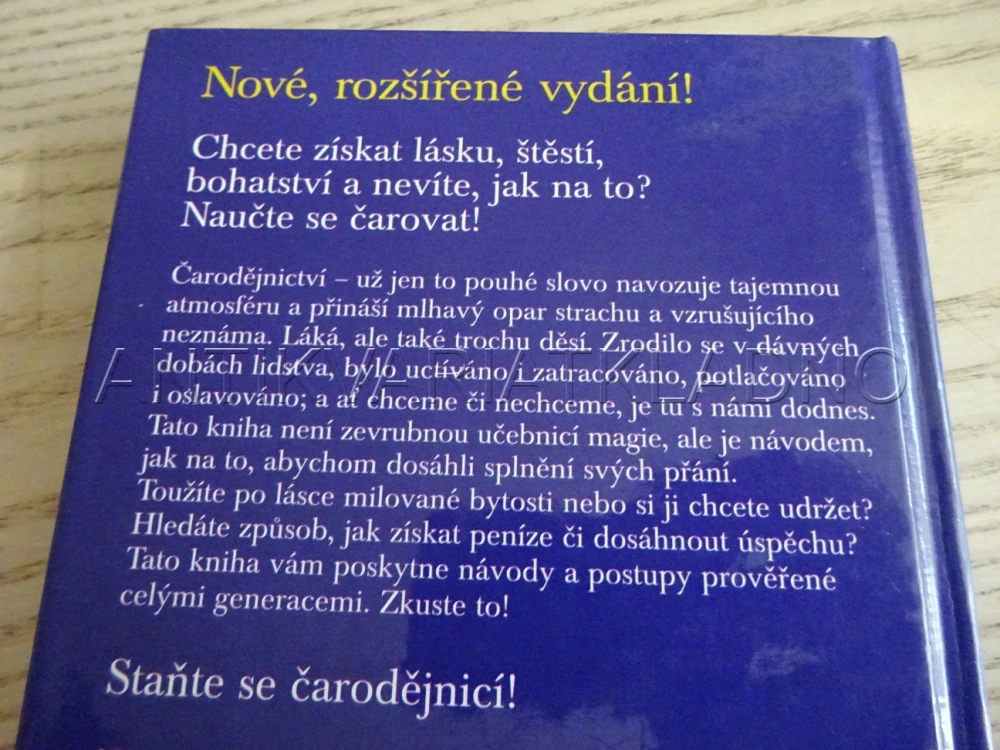 ČARODĚJNICKÝ SLABIKÁŘ, MARCELA KOŠANOVÁ, **an