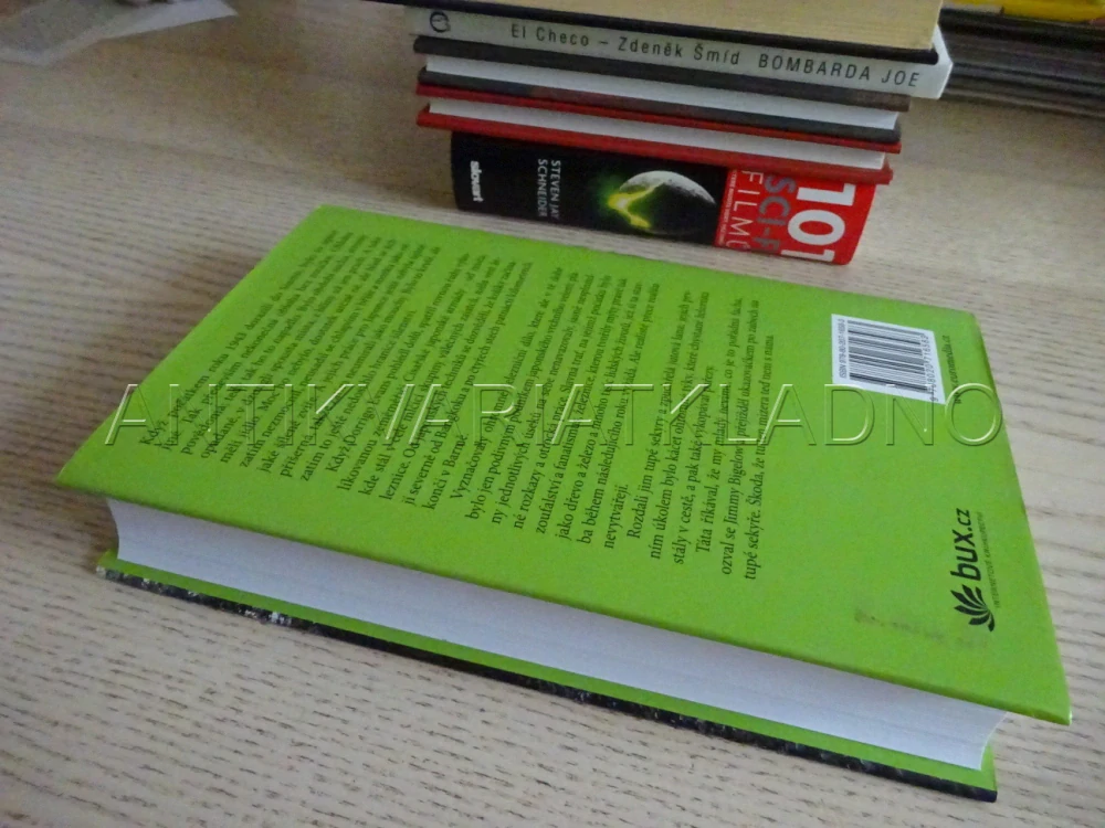 ÚZKÁ CESTA NA DALEKÝ SEVER, RICHARD FLANAGAN, **an