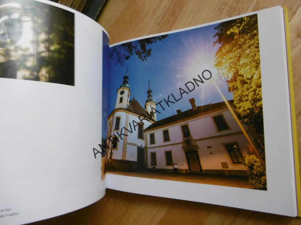 OOO! OPOČNO POD ORLICKÝMI HORAMI VE FOTOGRAFIÍCH