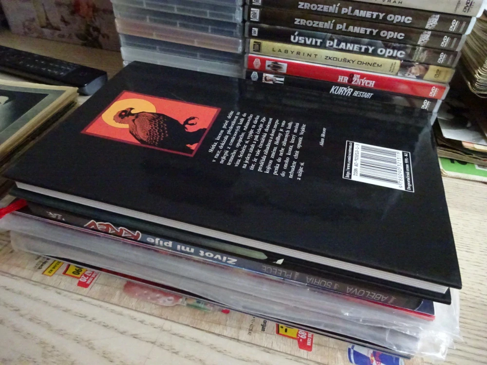 HELLBOY, PROBUZENÍ ĎÁBLA, MIKE MIGNOLA, **an