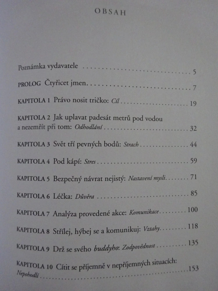 NEJSEM HRDINA, MARK OWEN,**an
