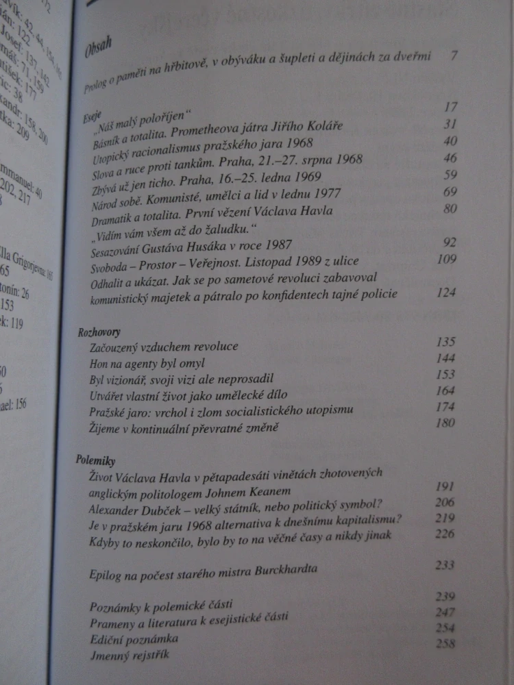 ŠŤASTNÉ ZÍTŘKY, ÚZKOSTNÉ VČEREJŠKY: ESEJE A JINÉ TEXTY O KOLIZÍCH NA ČESKÉ CESTĚ KE KOMUNISMU, JIŘÍ SUK, **an