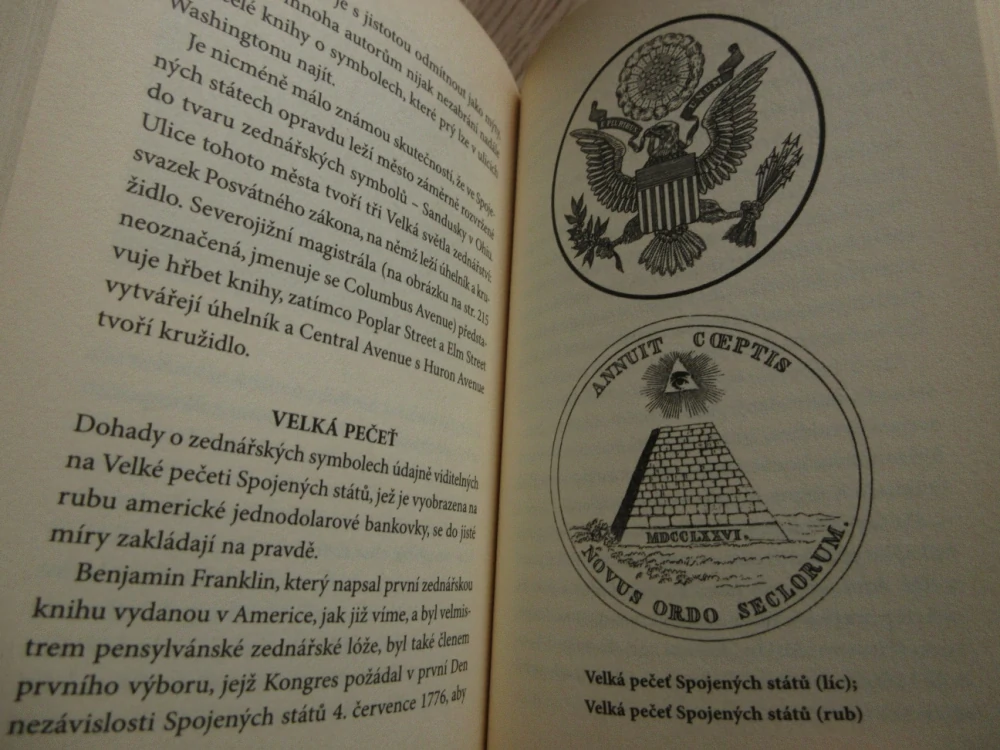 TAJNÝ SYMBOL, PETER BLACKSTOCK, **an