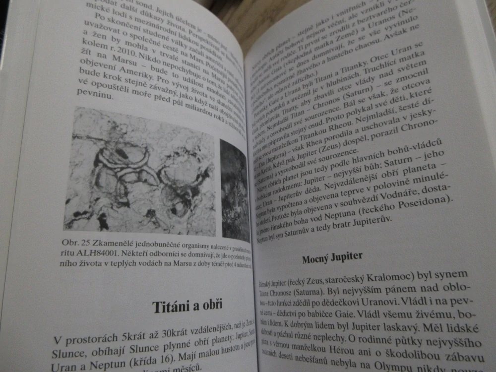 VESMÍR A ČLOVĚK, JOSIP KLECZEK, **an