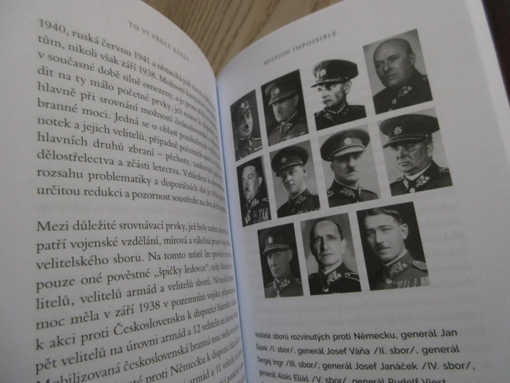 TO VÍ PŘECE KAŽDÝ: ZAŽITÉ INTERPRETACE ČESKOLOVENSKÝCH DĚJIN, JIŘÍ FIDLER, **an