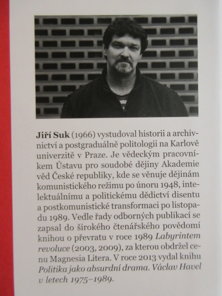 VEŘEJNÉ ZÁCHODKY ZE ZLATA, JIŘÍ SUK, **an